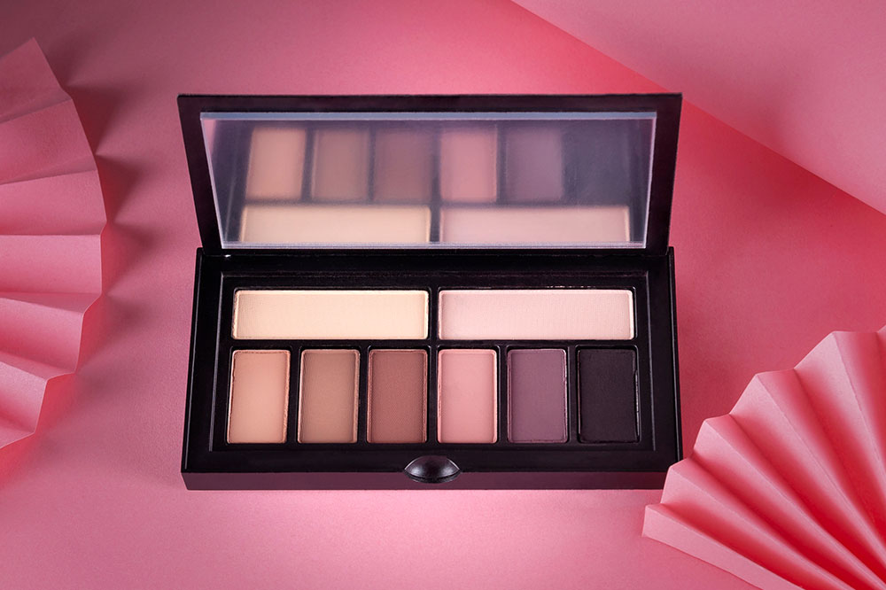6 Eyeshadow Palettes That are Universally Flattering