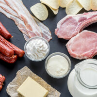 7 Foods That Trigger Dandruff